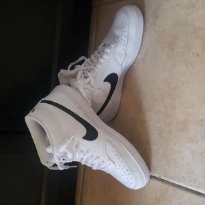 NIKE COURT VISION MID-TOP MENS